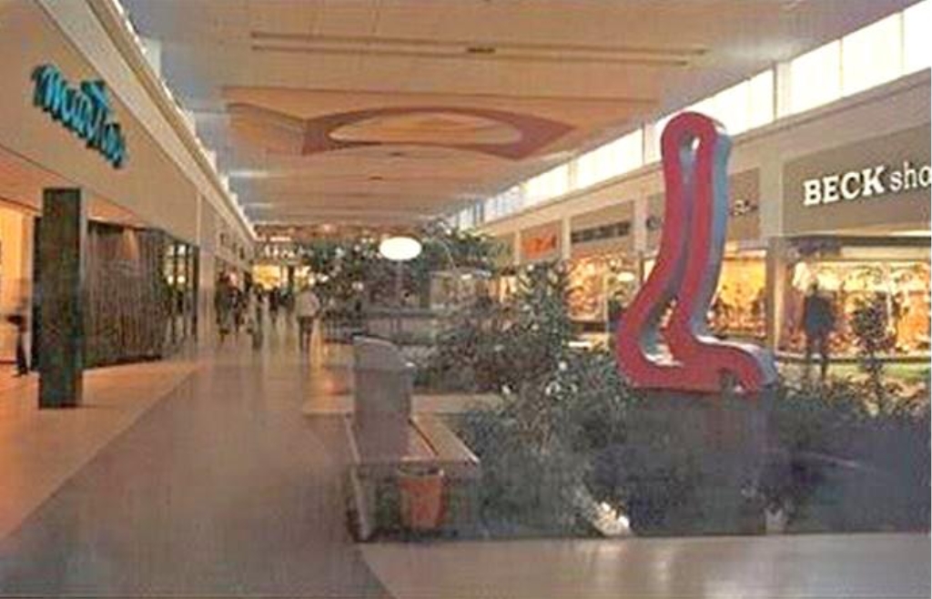 smithhaven%20mall%201970s.jpg